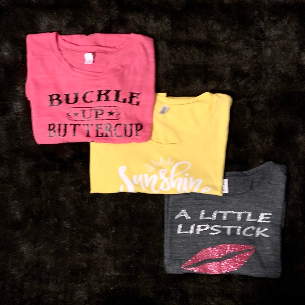 3 Never Worn Women’s Novelty T-shirts L-XL